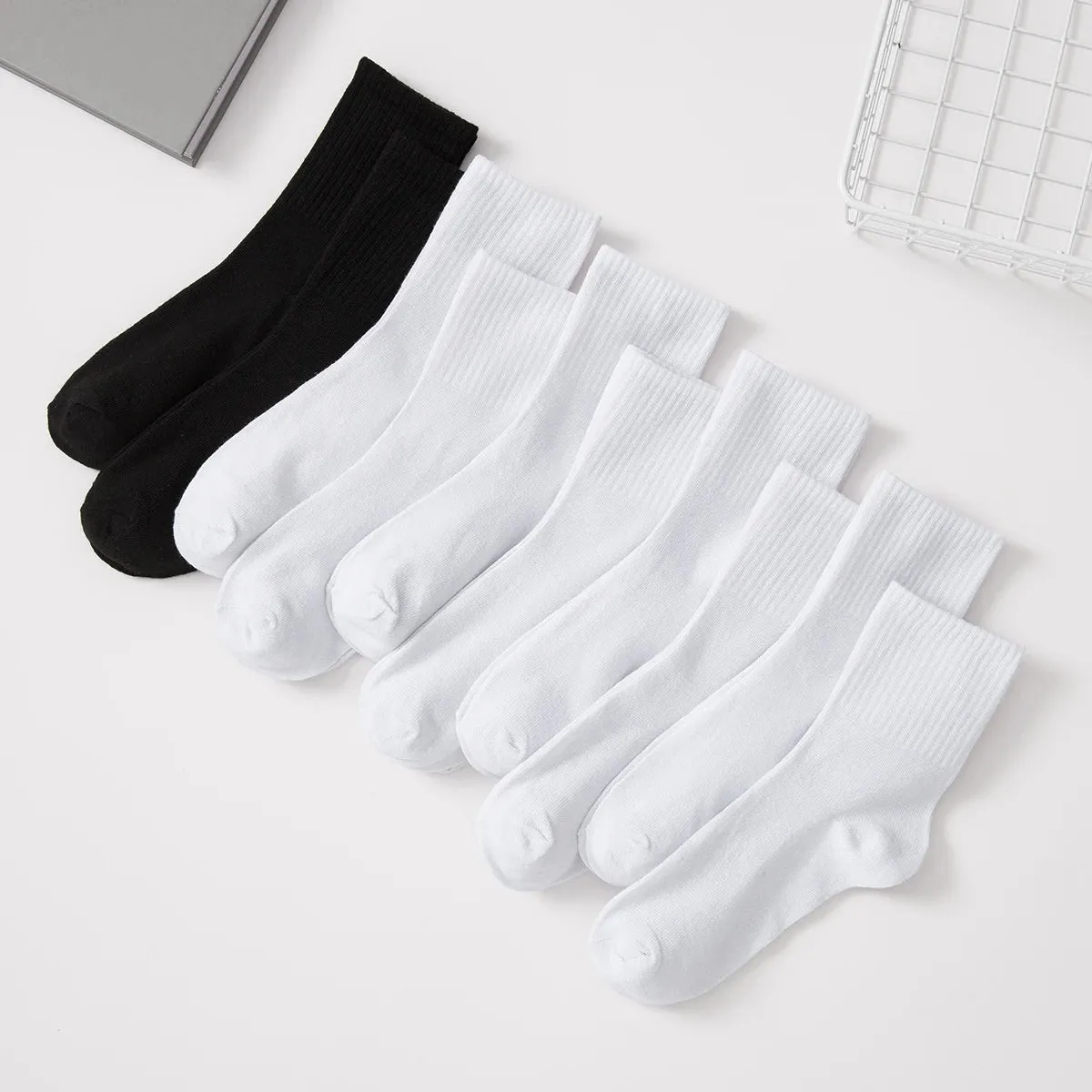 10 Pairs White Solid Color Socks for Men - High Tube Middle Stockings, Fashionable and Classical Socks Set