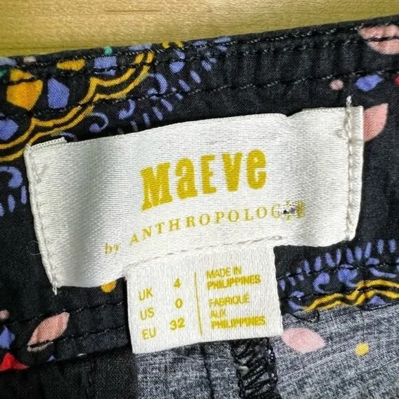 Anthropologie Maeve abstract city shorts in multicolor medallion print