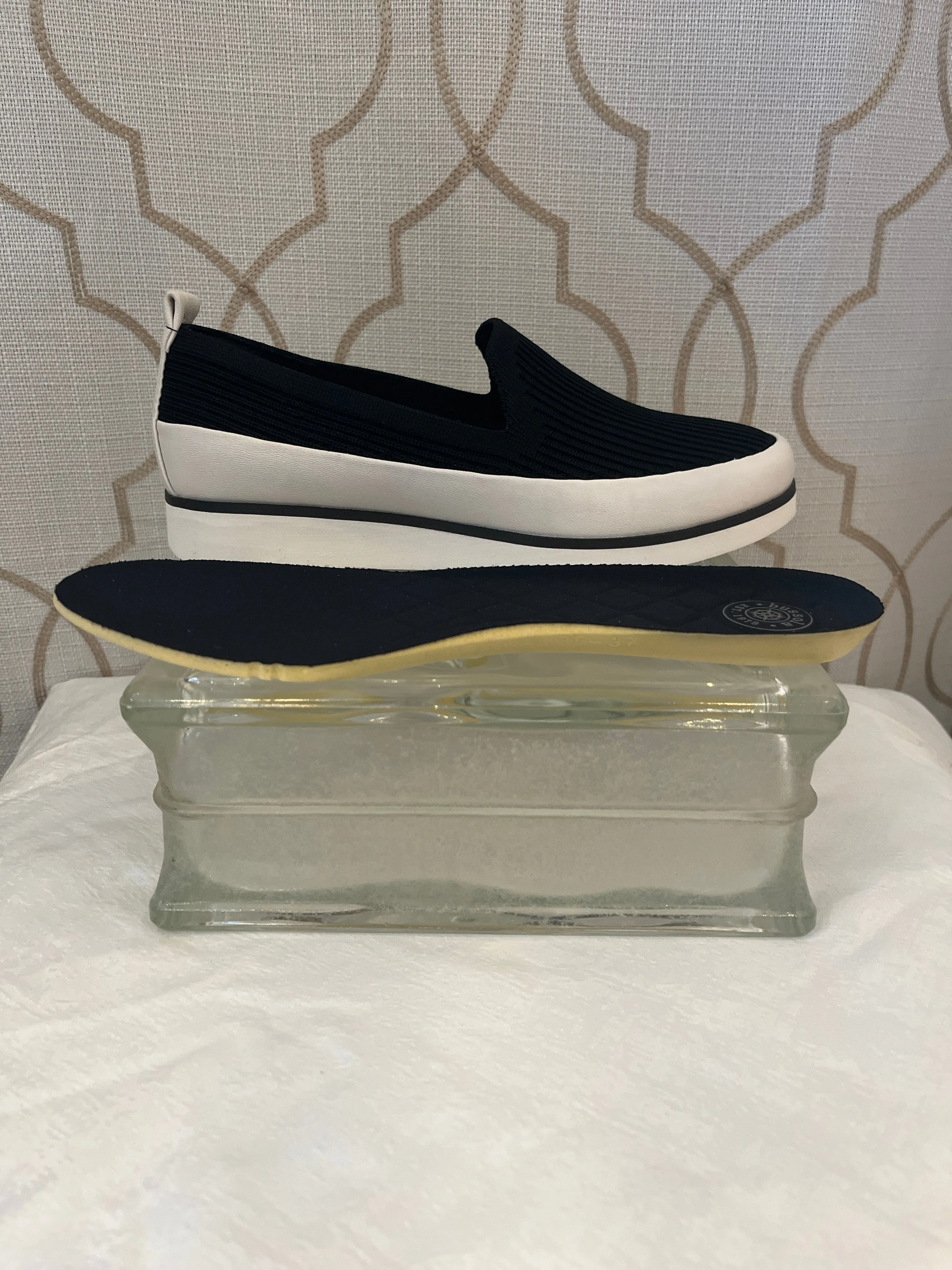 BUSSOLA KASJA BLACK KNIT SLIP ON