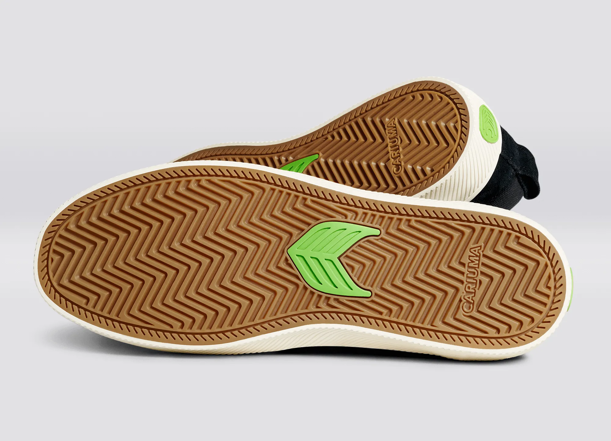 Cariuma Womens Slip-On Pro Shoes