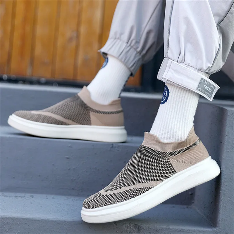 Casual Men's Round Toe Slip-on Soft Mesh Sneakers
