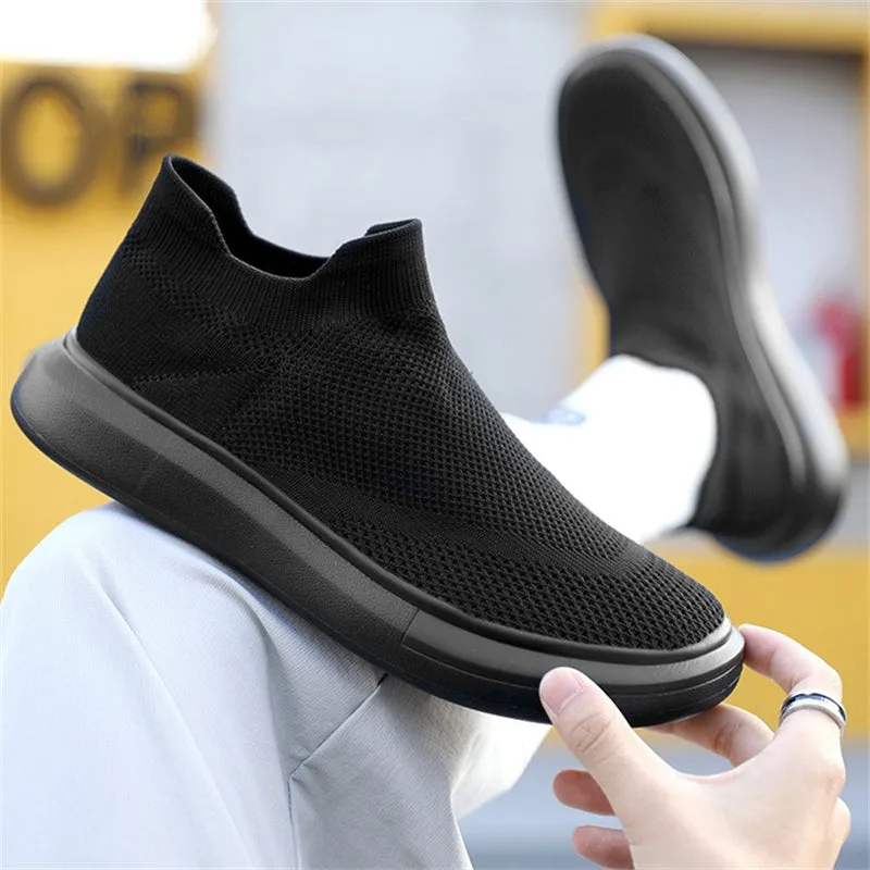 Casual Men's Round Toe Slip-on Soft Mesh Sneakers