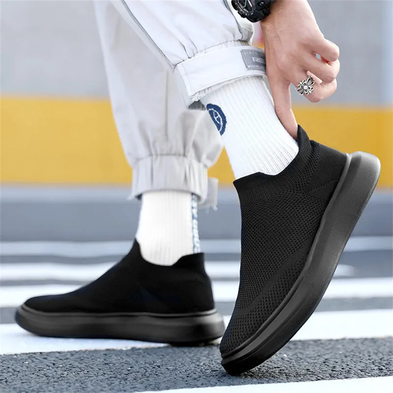 Casual Men's Round Toe Slip-on Soft Mesh Sneakers