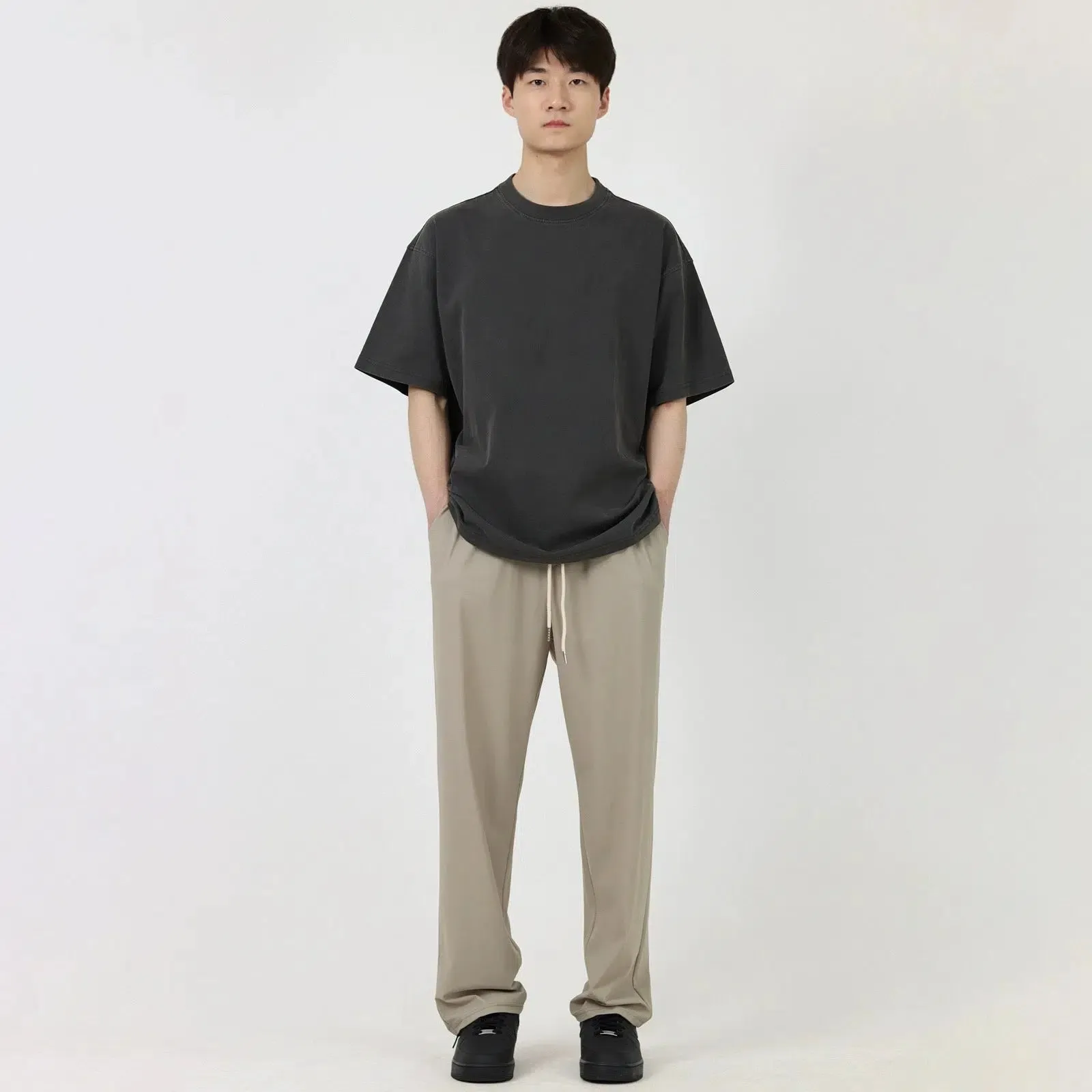 Distressed Basic round neck T-shirt