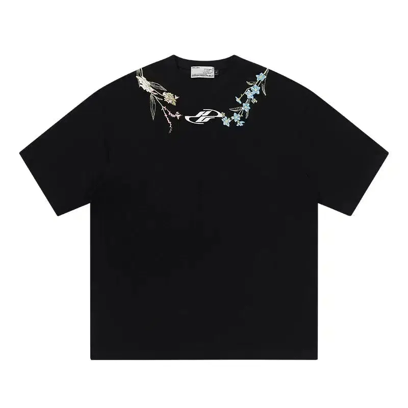 Floral Embroidered Crewneck T-shirt
