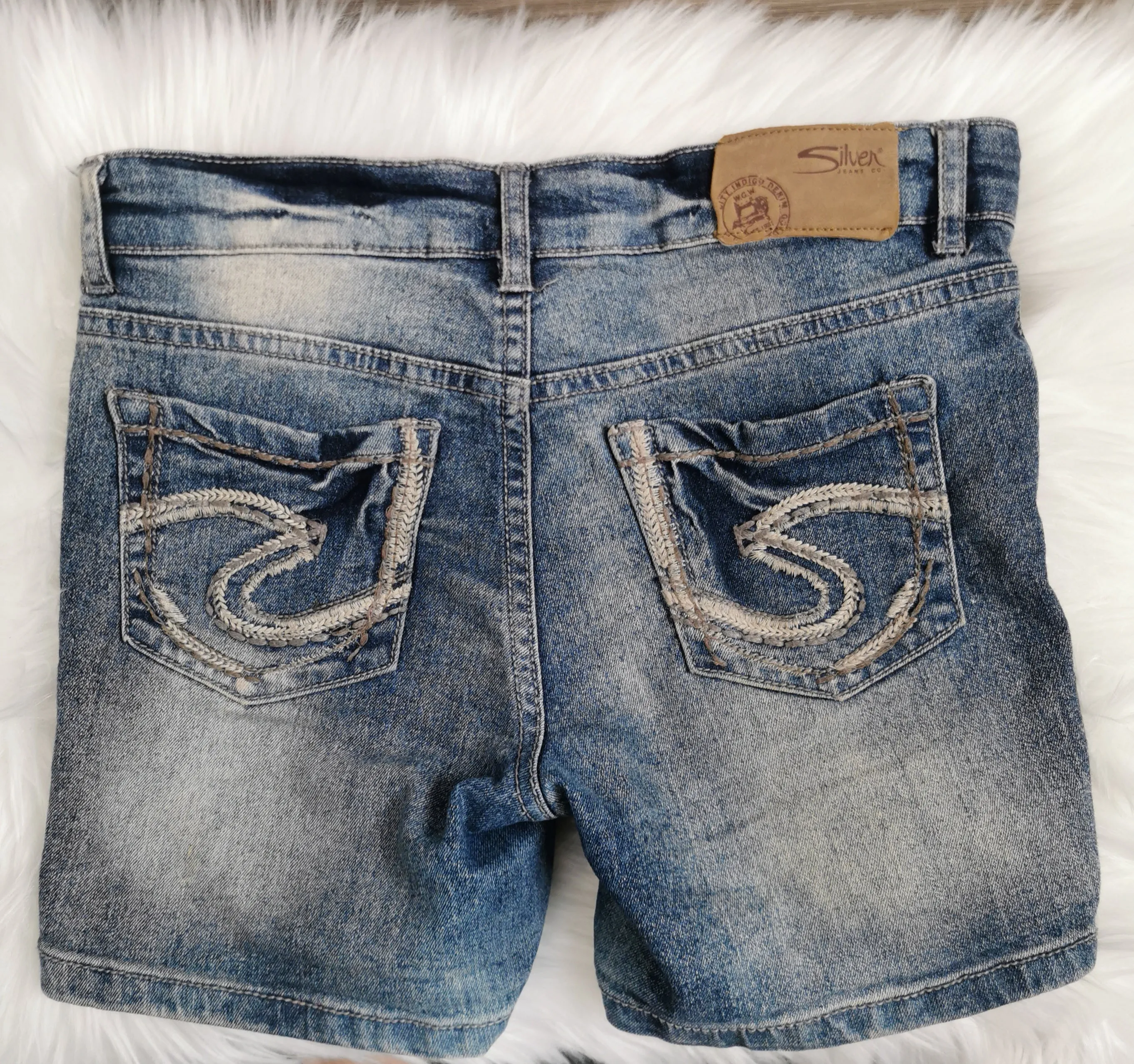 GIRL SIZE 12 YEARS - SILVER JEANS, 'Lacy' Style, Denim Shorts EUC B51