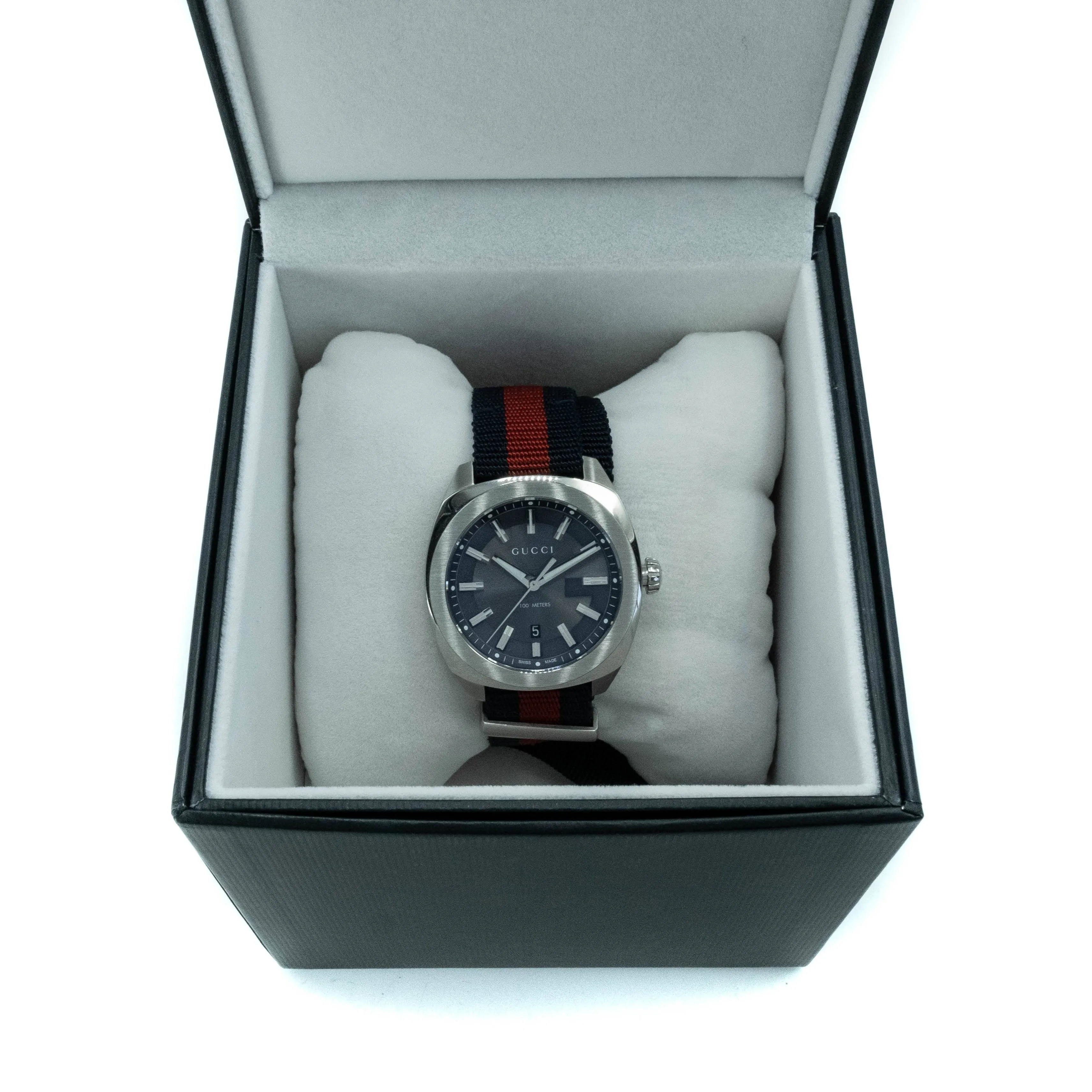 Gucci GG2570 YA142304 41mm Blue & Red Nylon Strap Mens Watch