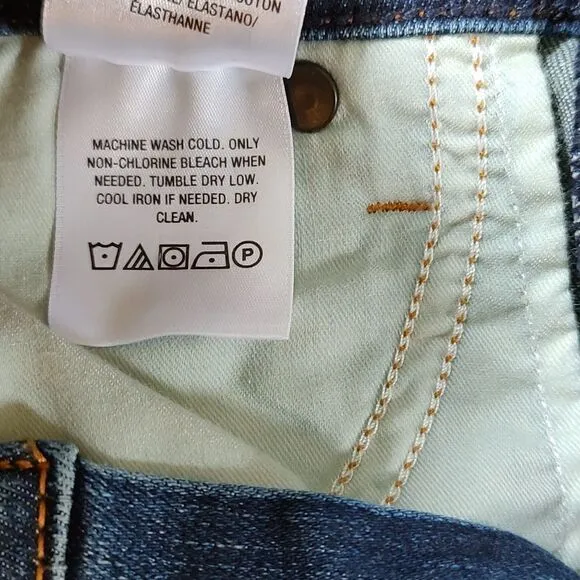 Hudson Amelia Cuffed Knee Short Size 26 NWT