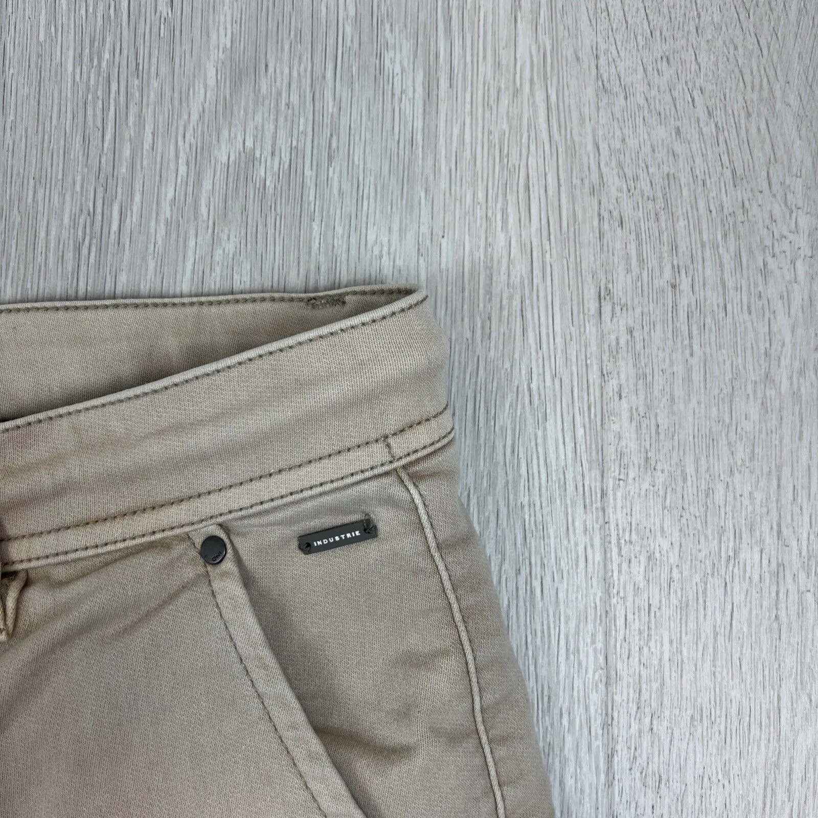 Industrie Mens Beige Chino Shorts Size Large