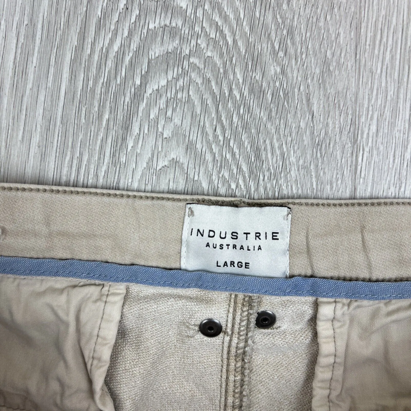 Industrie Mens Beige Chino Shorts Size Large