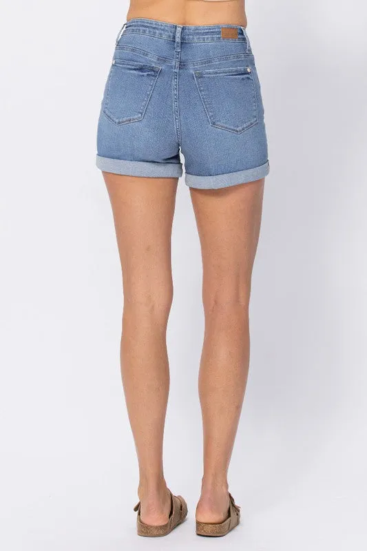 Judy Blue High Rise Cuffed Shorts in Medium Denim Wash