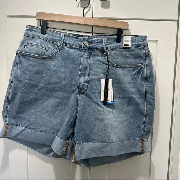 Judy Blue PERFECT FIT TUMMY CONTROL HIGH WAIST SHORTS