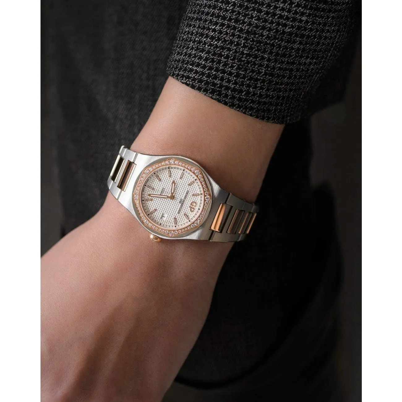 LAUREATO 34 MM (PRE-ORDER)