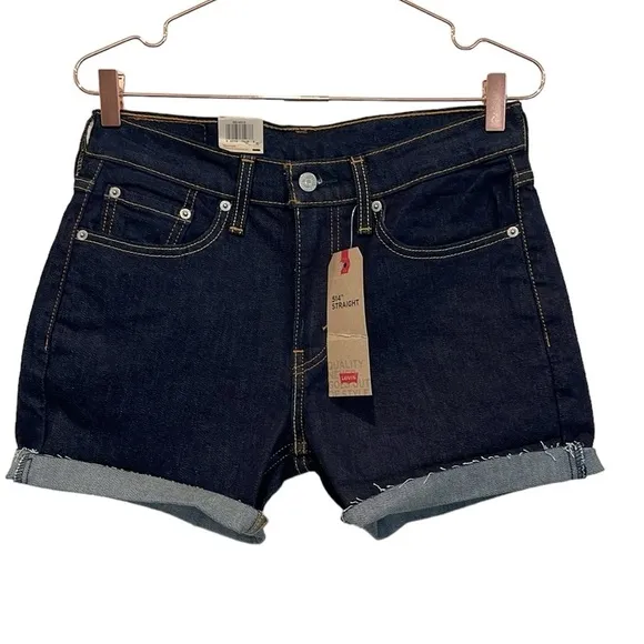 Levi’s dark denim rolled cuffed 514 straight jeans shorts. NWT 29x30