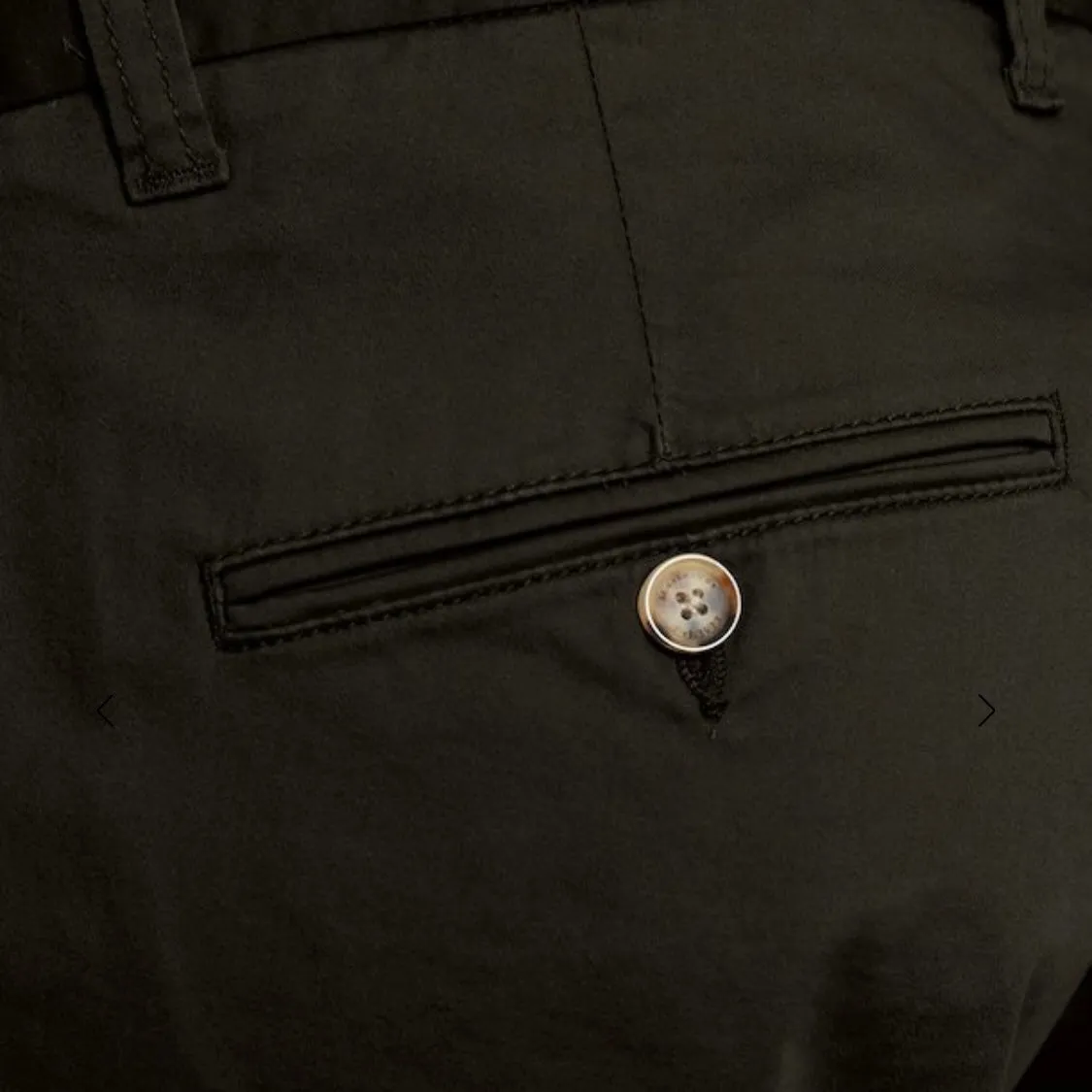 Matinique Dark Brown MAPRISTU CHINO SHORTS