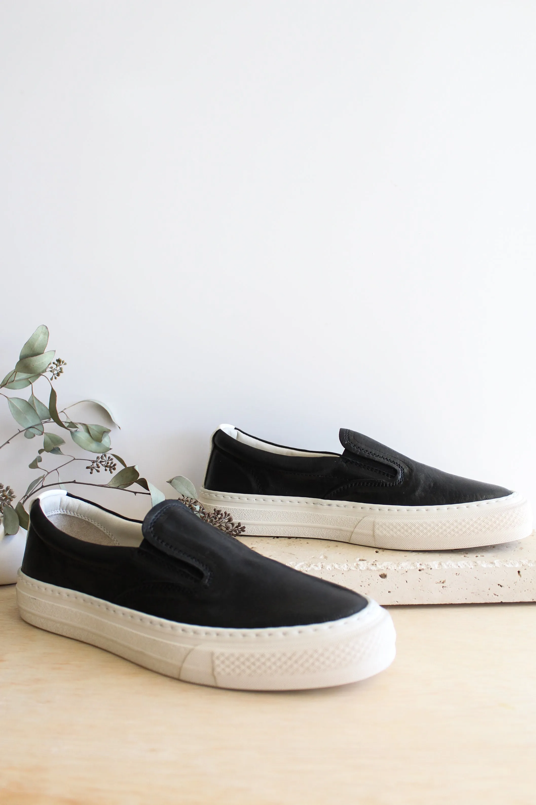 MOMA Vintage Slip On