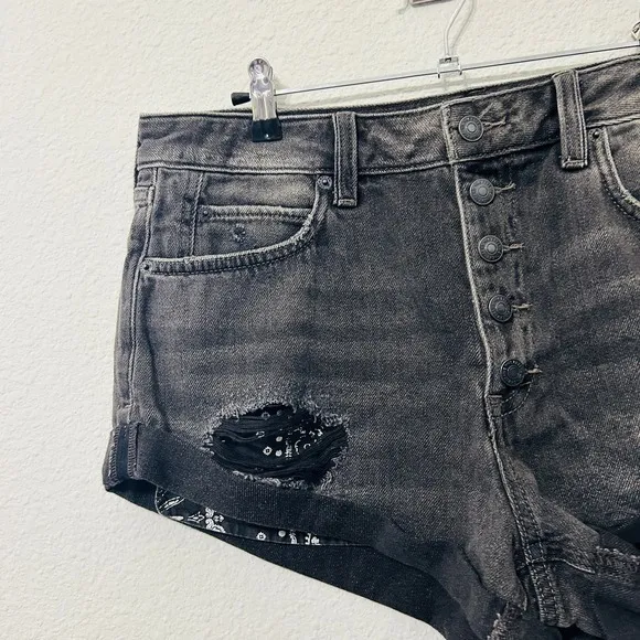 NEW Free People Romeo Rolled Cut Off Shorts Sz 31 Black Distressed Button Up