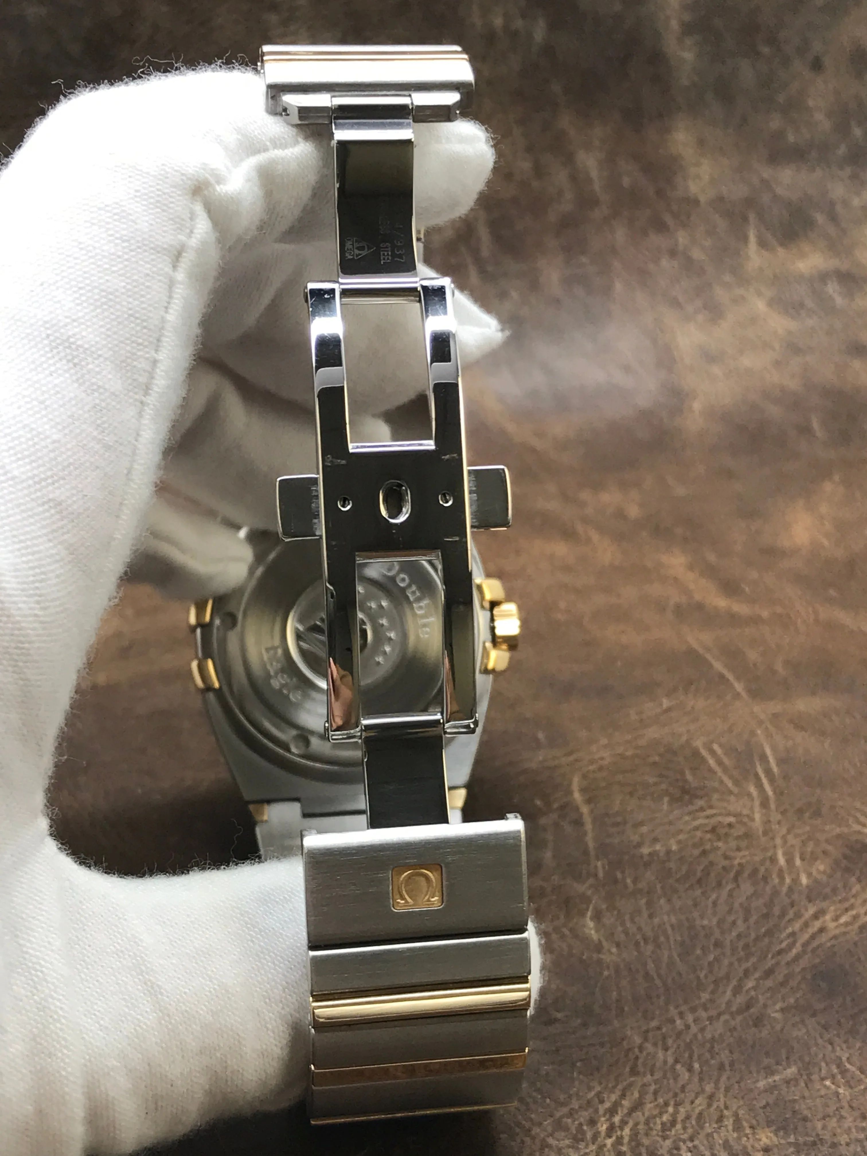 Omega Constellation Double Eagle 1213.30.00 Silver Dial Quartz Watch