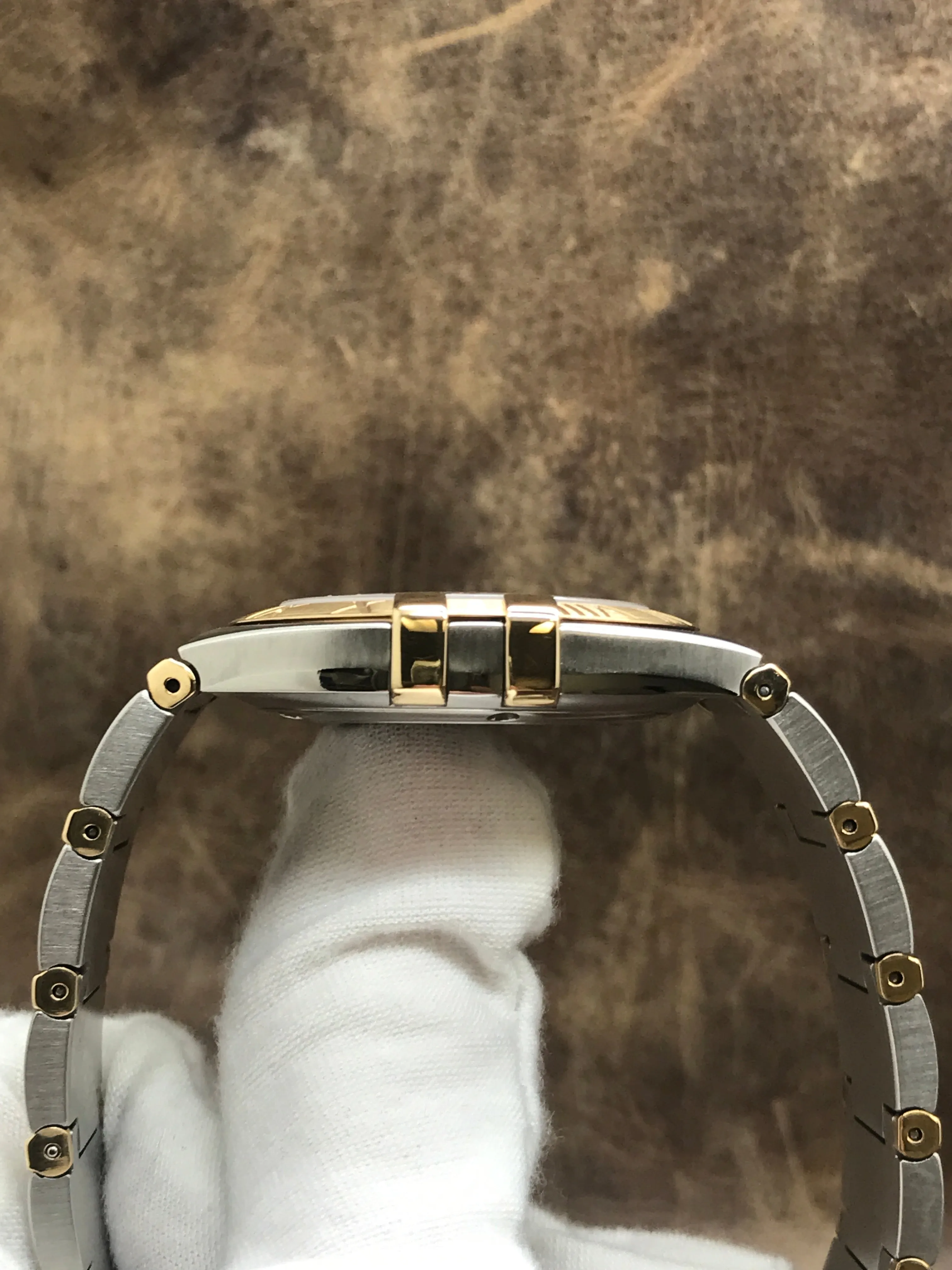 Omega Constellation Double Eagle 1213.30.00 Silver Dial Quartz Watch