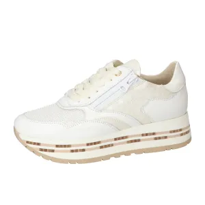 Sneakers, Wit