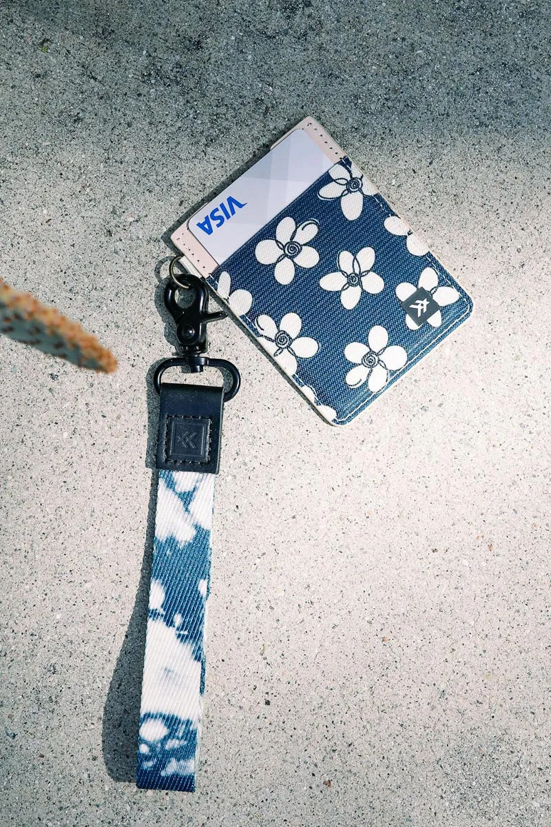 Thread 23 Vertical Wallet
