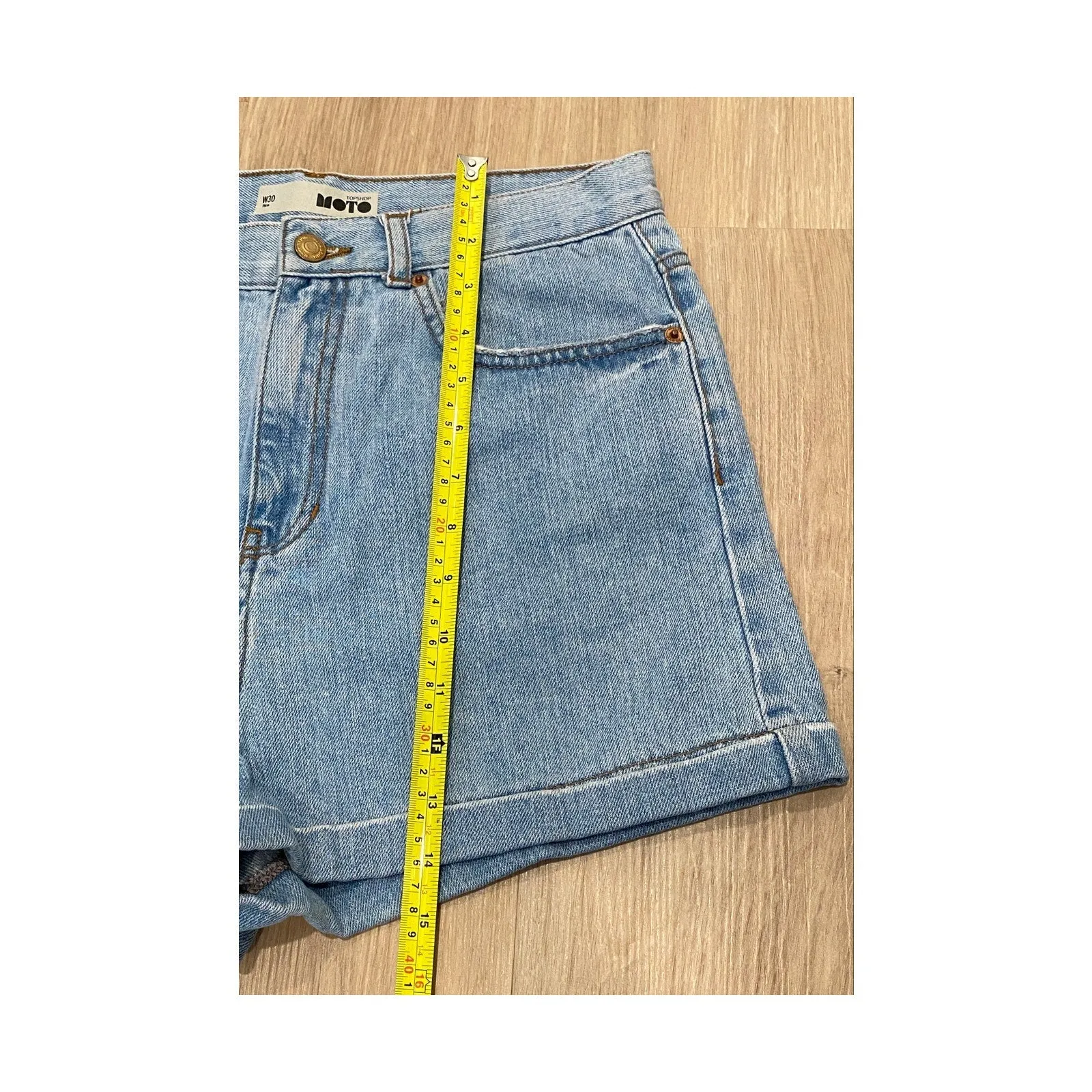 TOPSHOP High Waist Cuffed Denim Shorts‎ Size 30