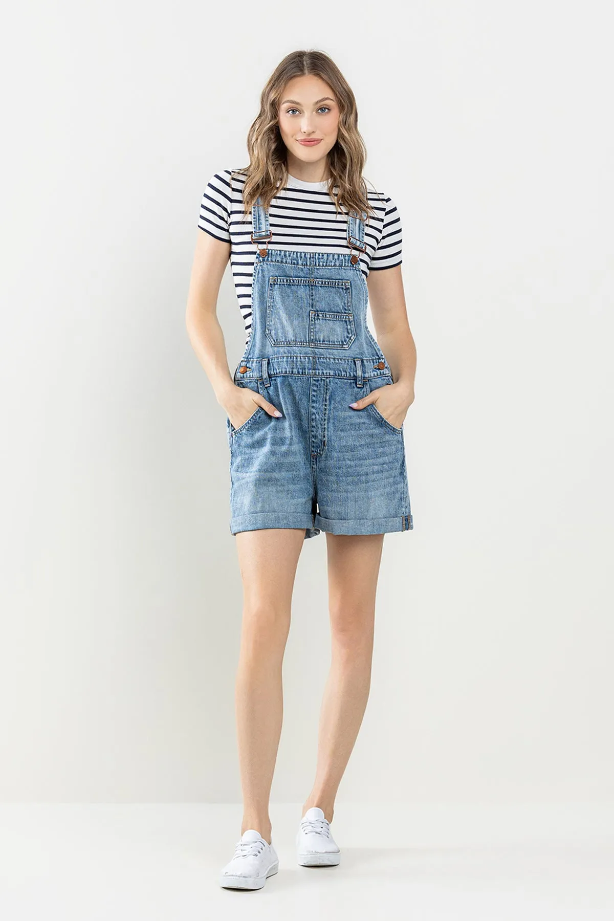 VINTAGE SHORTALL WITH CUFFED HEM IN MEDIUM WASH  / SP-S7542M