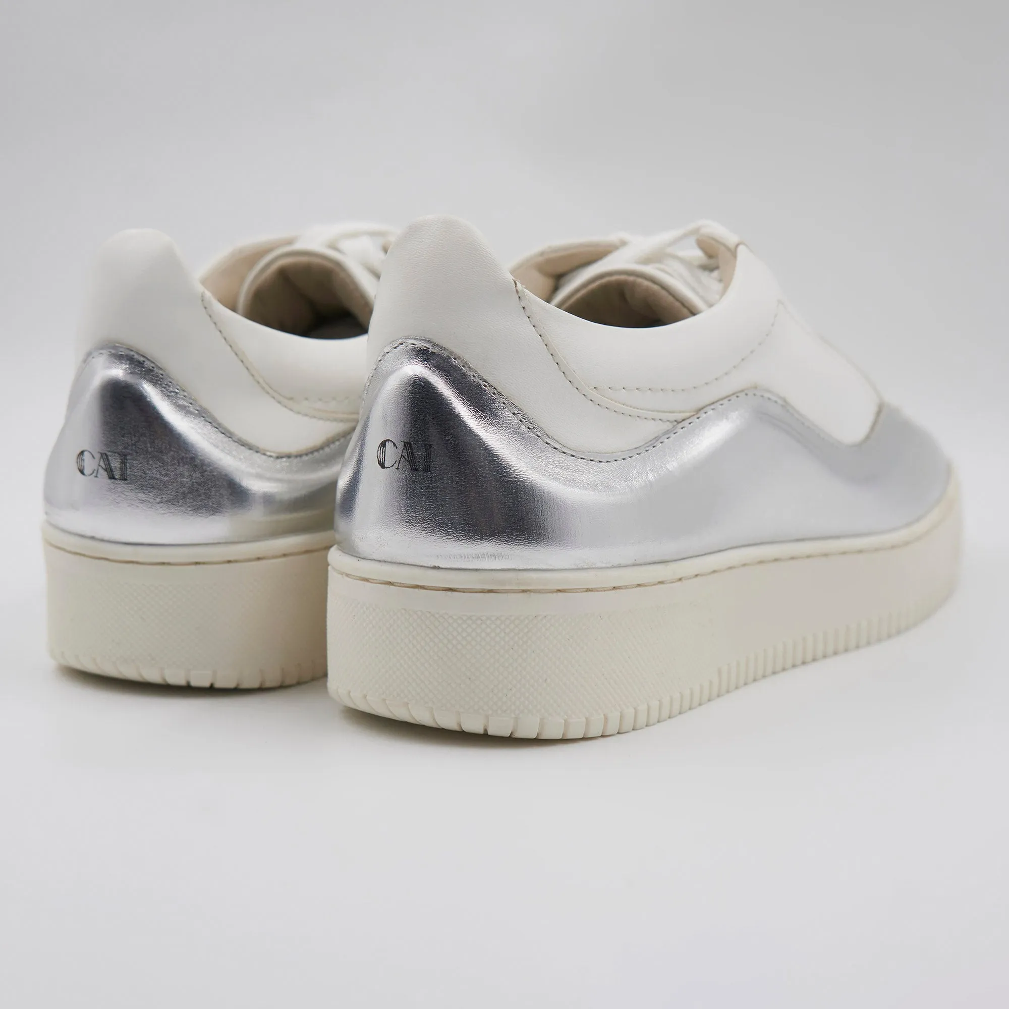 Wave Lowtop Sneakers - Silver