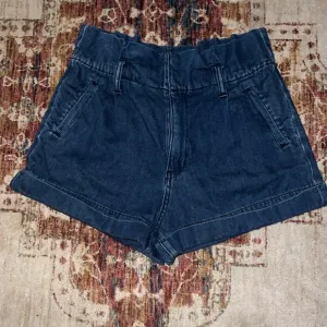WE THE FREE CUFFED DENIM JEAN SHORTS SIZE 28